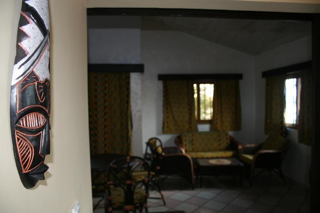 Hotel Napoleon Lagune Lomé Eksteriør bilde